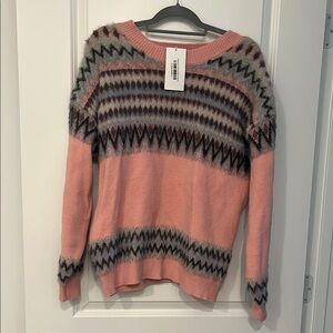 NWT Listicle L Women's Pink Patterned Sweater